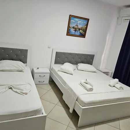 Apartment Ylli Mance *