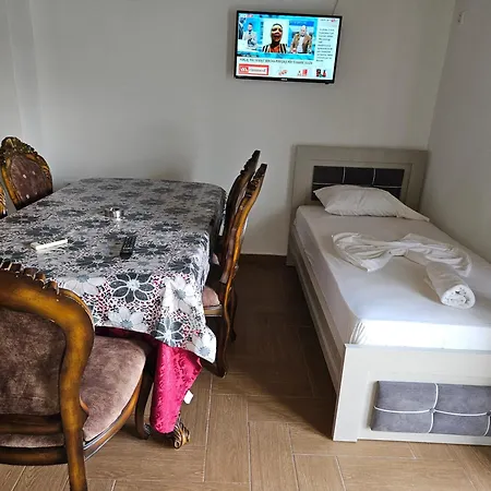 Apartment Ylli Mance
