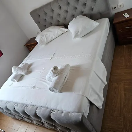 Ylli Mance Apartmán Ksamil