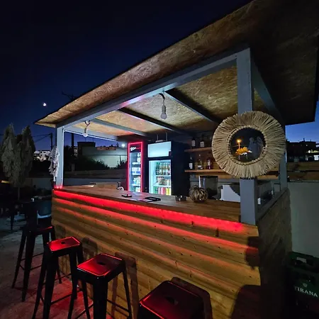 Ylli Mance Apartamento *