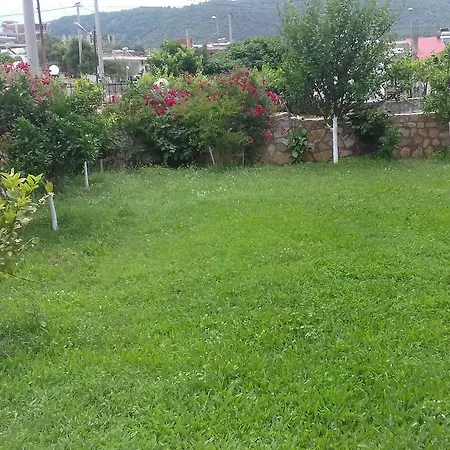 Ylli Mance Apartamento