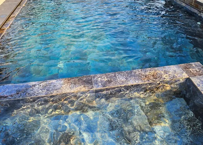 Ylli Mance 卡萨米尔